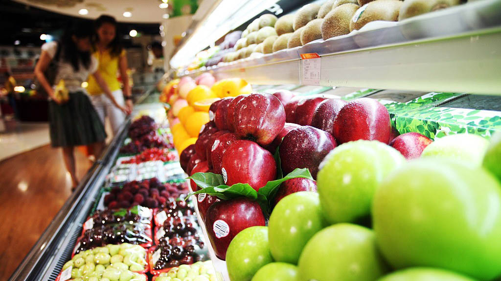Fresh mangoes prepared for the produce market